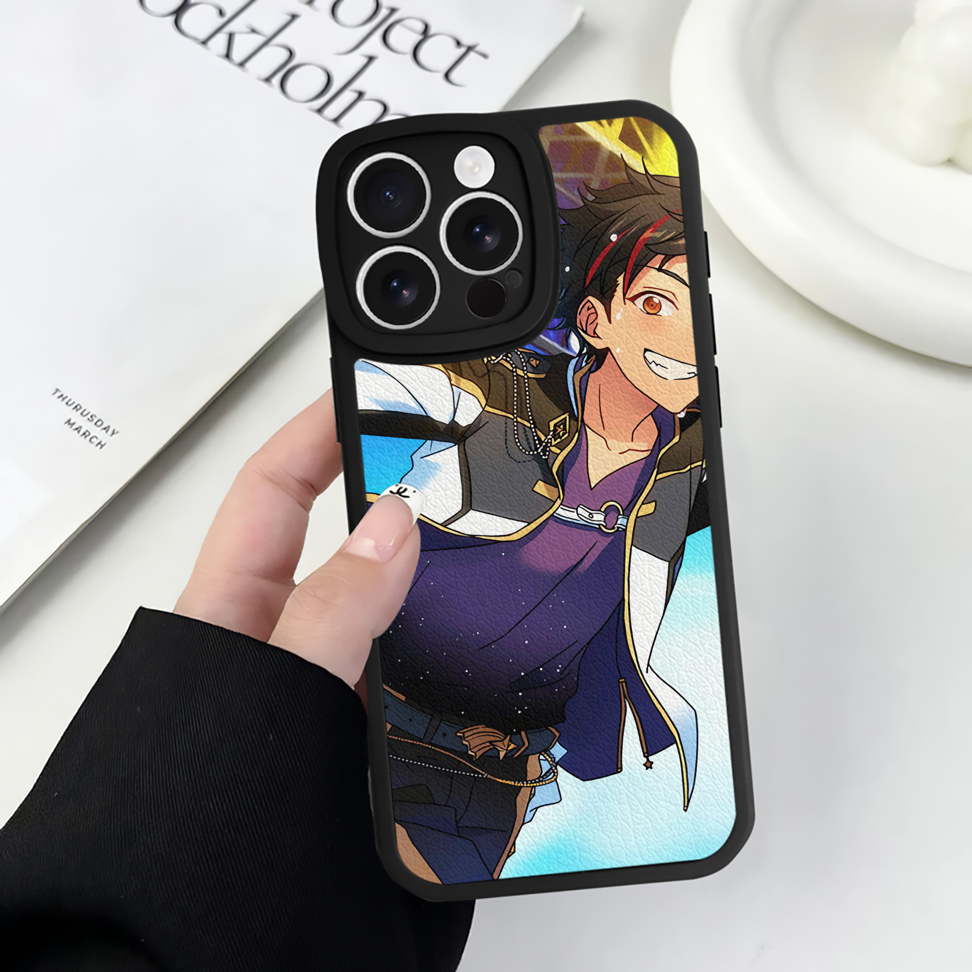 （画像用） あんさんぶるスターズ! Ensemble Stars 【iPhone 16シリーズ対応】シリコンスマホケース（レザー調） 材質：シリコン